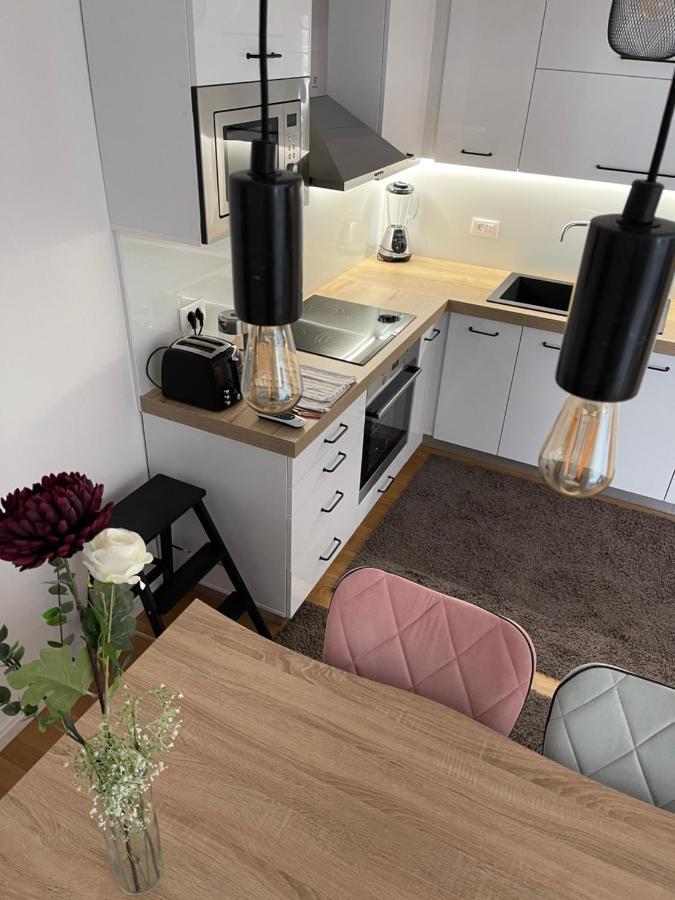 Apartment Leon มาคาร์สกา ภายนอก รูปภาพ